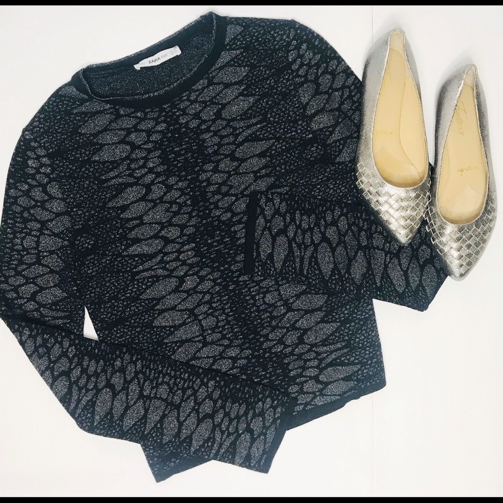 ZARA KNIT SWEATER METALLIC SILVER AND BLACK